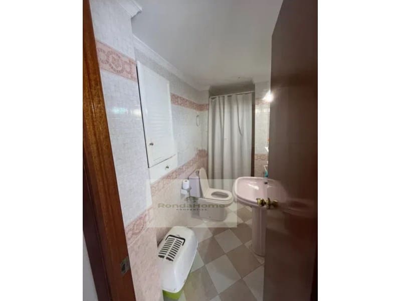 3 sovrum Lägenhet att hyra i Torremolinos med garage - 1 300 € (Ref: 9639438)