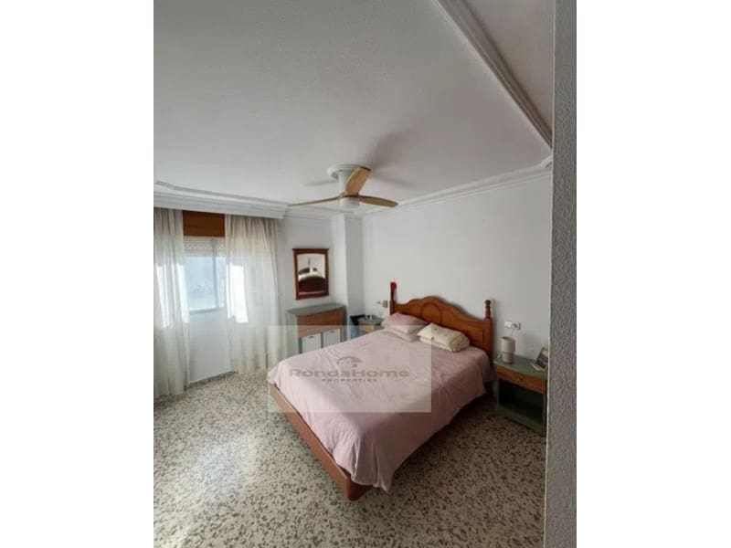 3 sovrum Lägenhet att hyra i Torremolinos med garage - 1 300 € (Ref: 9639438)