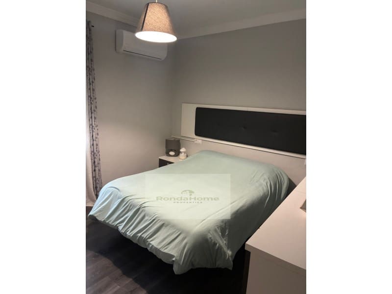 3 bedroom Townhouse for sale in Setenil de las Bodegas - € 150,000 (Ref: 9639440)