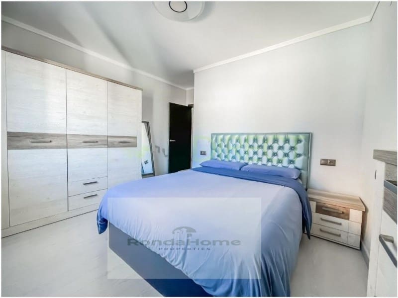 2 bedroom Flat for rent in Benalmadena - € 1,500 (Ref: 9719837)