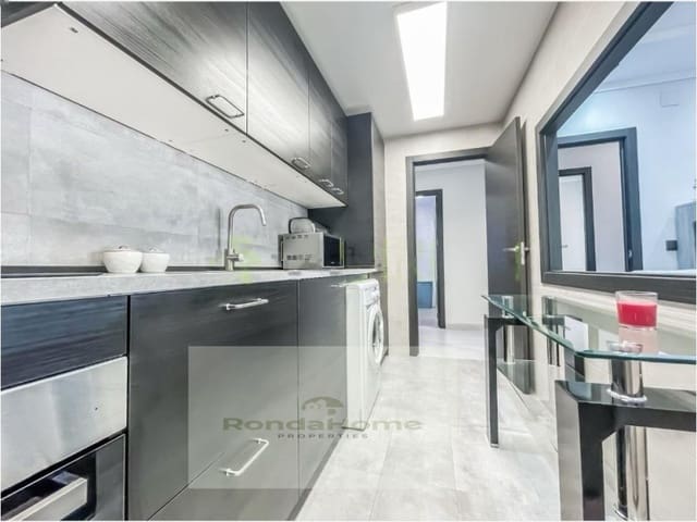 2 soverom Leilighet til leie i Benalmadena Costa, Benalmádena - € 1 500 (Ref: 9719837)