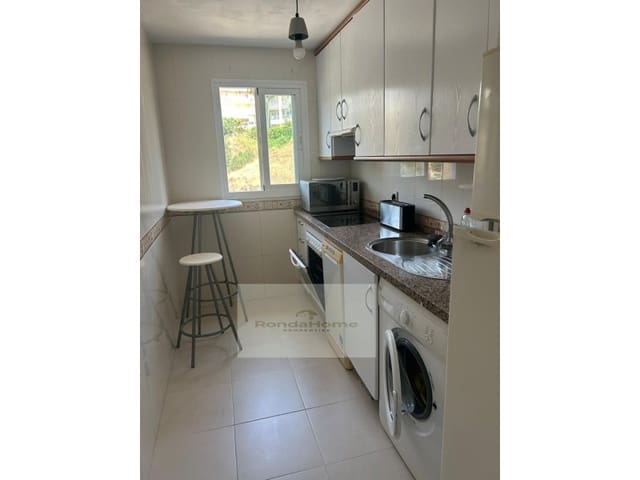 1 makuuhuone Asunto vuokrattavana paikassa Hacienda Torrequebrada, Benalmádena mukana 
autotalli - 1 050 € (Ref: 9747785)
