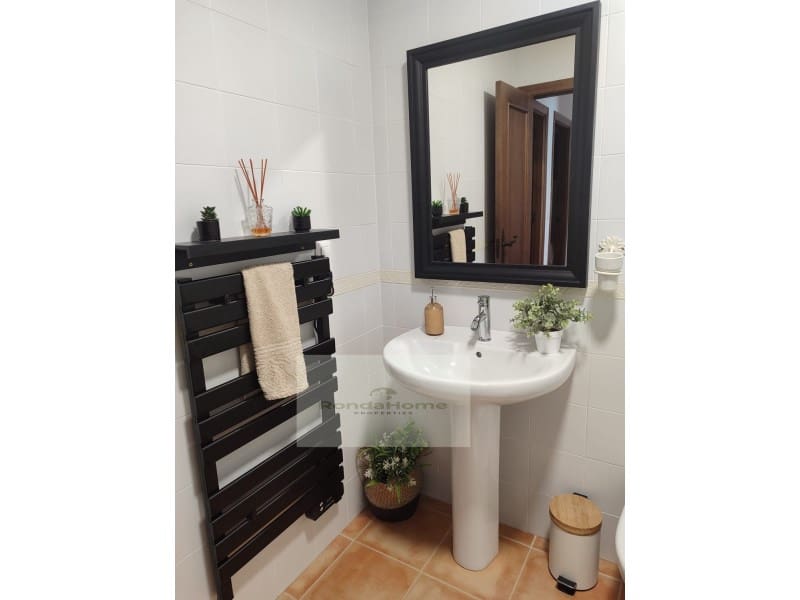 3 bedroom Flat for sale in El Bosque - € 126,000 (Ref: 9751929)