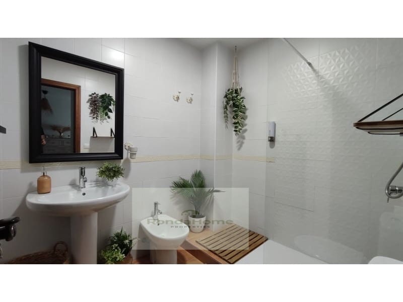 3 bedroom Flat for sale in El Bosque - € 126,000 (Ref: 9751929)