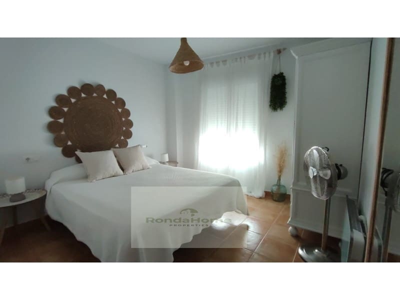 3 bedroom Flat for sale in El Bosque - € 126,000 (Ref: 9751929)