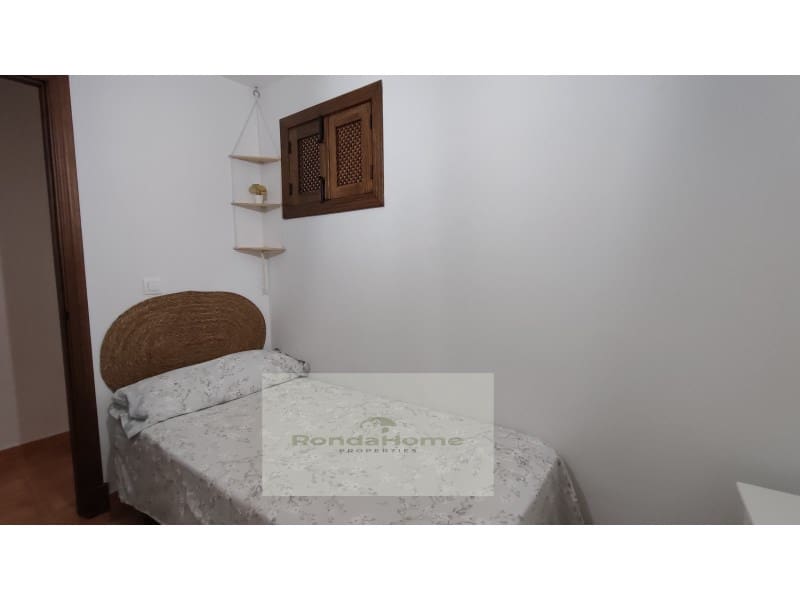 3 bedroom Flat for sale in El Bosque - € 126,000 (Ref: 9751929)