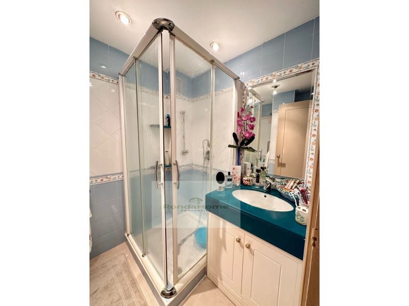 4 bedroom Flat for sale in Torremolinos - € 400,000 (Ref: 9755596)