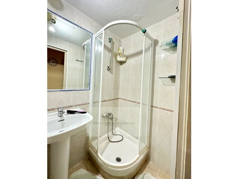 4 bedroom Flat for sale in Torremolinos - € 400,000 (Ref: 9755596)