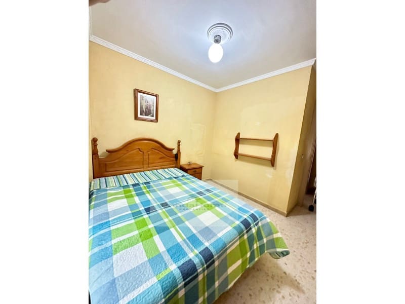 4 bedroom Flat for sale in Torremolinos - € 400,000 (Ref: 9755596)