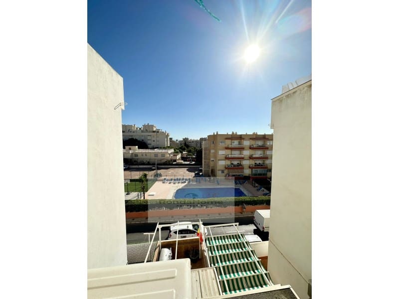 4 bedroom Flat for sale in Torremolinos - € 400,000 (Ref: 9755596)