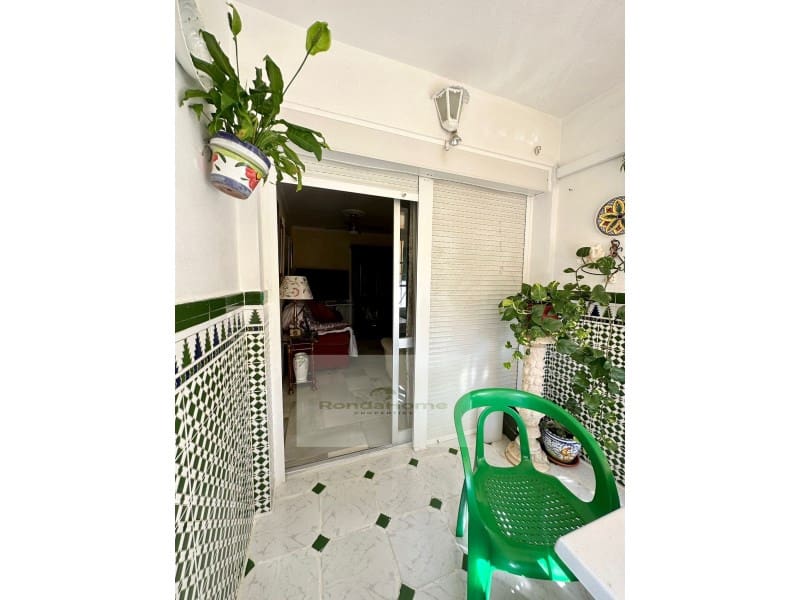 4 bedroom Flat for sale in Torremolinos - € 400,000 (Ref: 9755596)