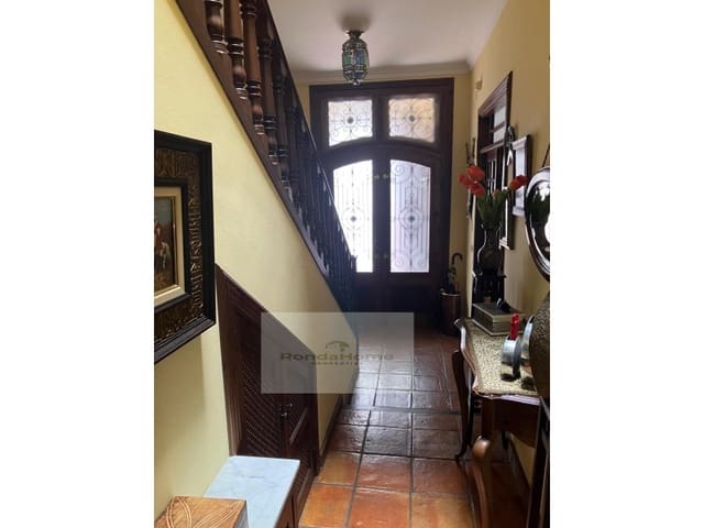 4 bedroom Villa for sale in Ronda - € 350,000 (Ref: 9761918)