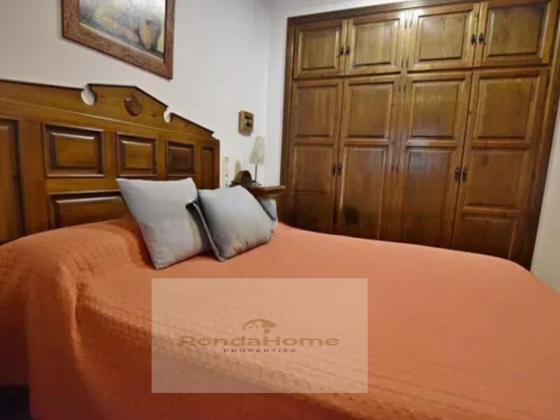 4 bedroom Villa for sale in Ronda - € 350,000 (Ref: 9761918)