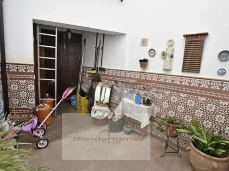 4 bedroom Villa for sale in Ronda - € 350,000 (Ref: 9761918)
