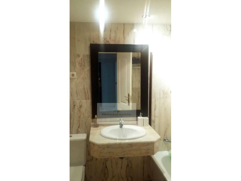 1 Zimmer Wohnung zu vermieten in Torrequebrada mit Garage - 1.200 € (Ref: 9761919)