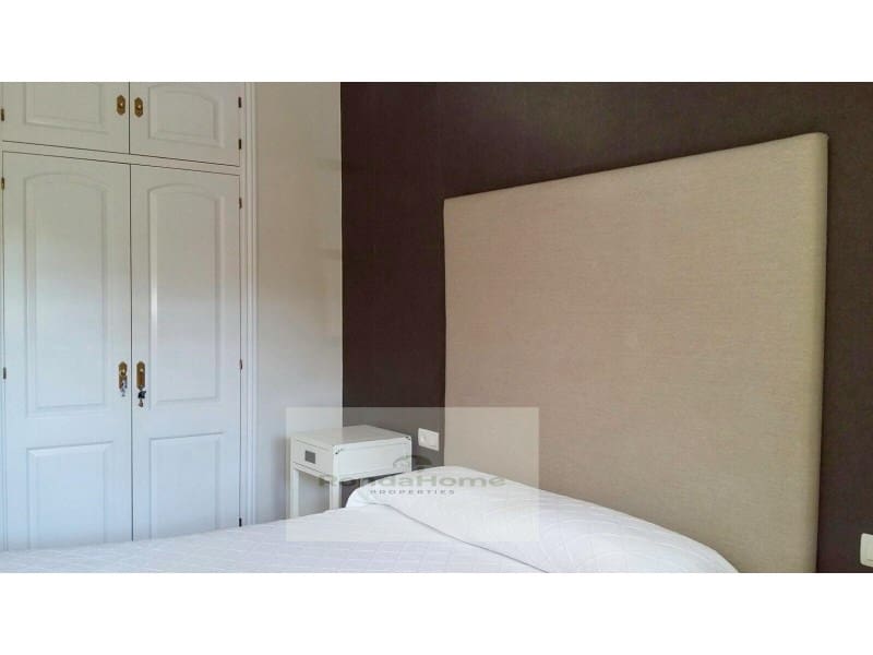 1 Zimmer Wohnung zu vermieten in Torrequebrada mit Garage - 1.200 € (Ref: 9761919)