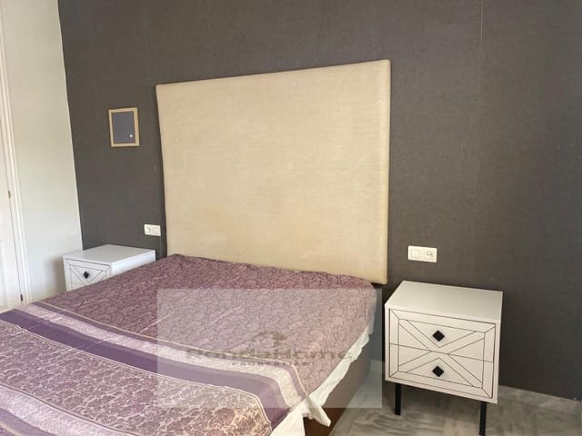 1 bedroom Flat for rent in Zona Centro Comercial Torrequebrada, Benalmádena with pool garage - € 1,200 (Ref: 9761919)