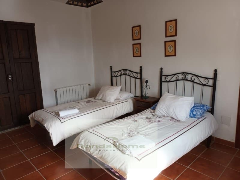 7 soverom Finca/Herregård til salgs i Jubrique - € 450 000 (Ref: 9761920)