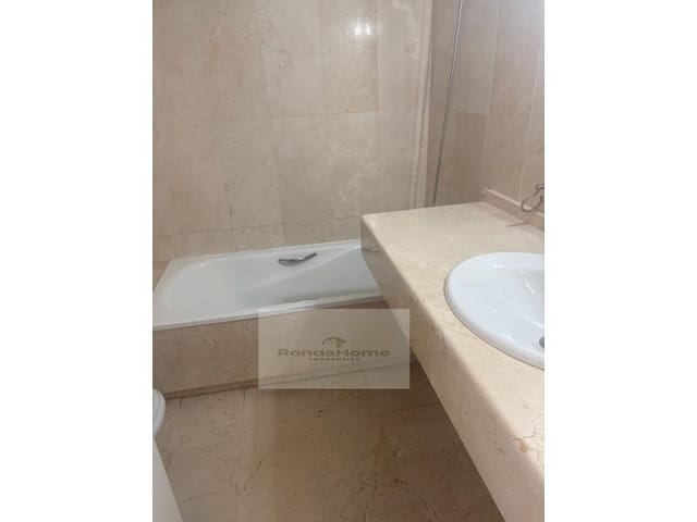 3 makuuhuone Asunto vuokrattavana paikassa La Carolina - Guadalpín, Marbella mukana 
autotalli - 2 500 € (Ref: 9763601)