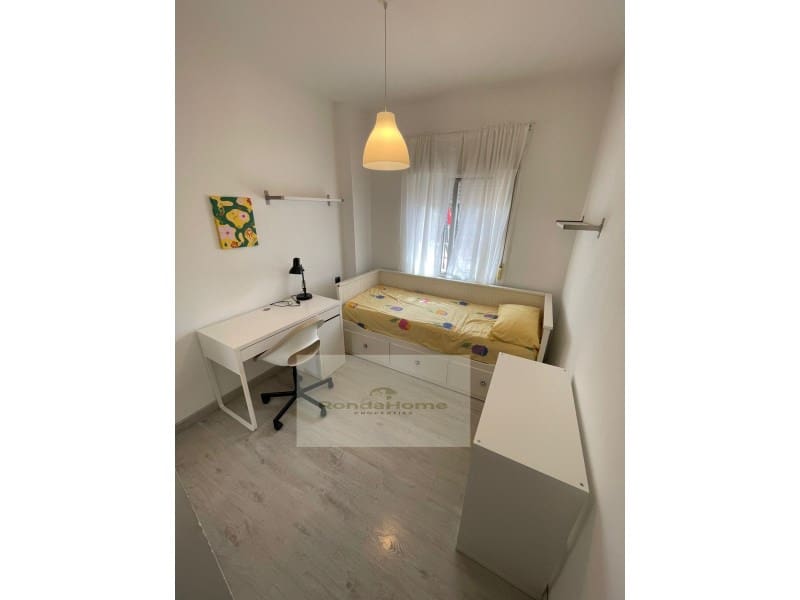 2 slaapkamer Flat te huur in Torremolinos met zwembad garage - € 1.400 (Ref: 9780466)