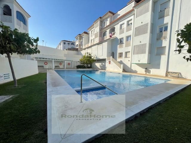 2 slaapkamer Flat te huur in Torremolinos met zwembad garage - € 1.400 (Ref: 9780466)