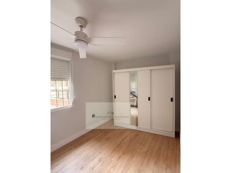 2 soveværelse Lejlighed til leje i Torremolinos - € 1.500 (Ref: 9780467)