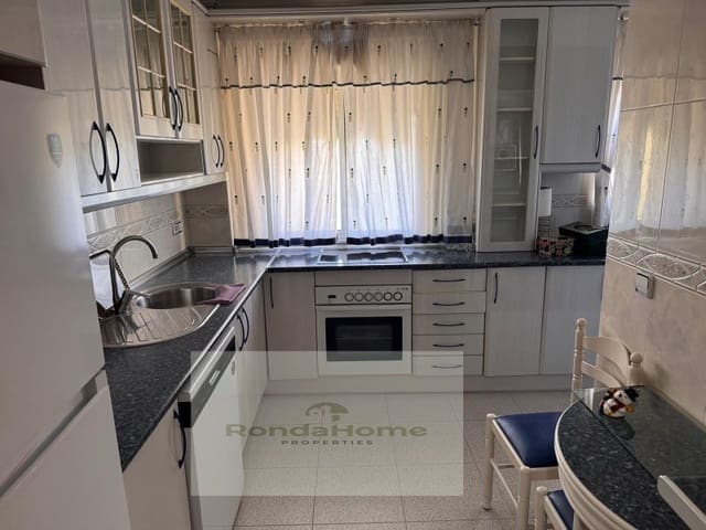 3 makuuhuone Asunto vuokrattavana paikassa Nueva Malaga, Málaga kaupunki - 1 200 € (Ref: 9786987)