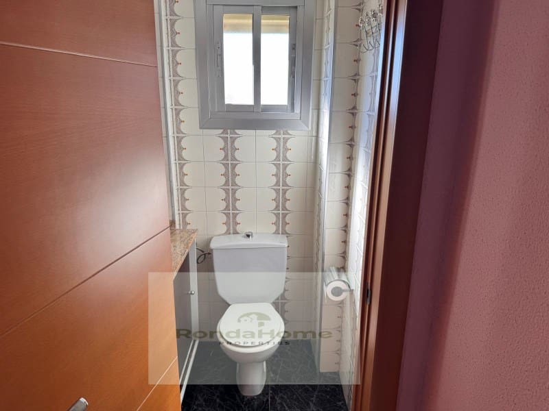 3 makuuhuone Asunto vuokrattavana paikassa Malaga kaupunki - 1 200 € (Ref: 9786987)