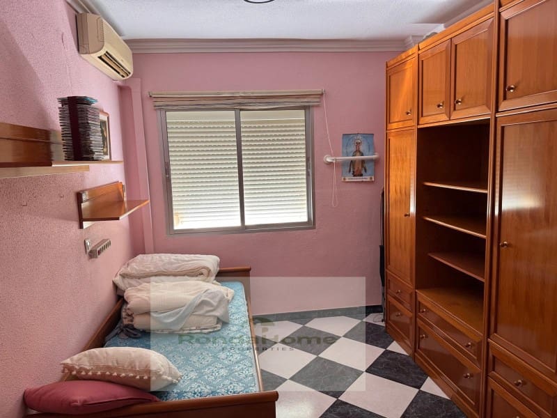 3 makuuhuone Asunto vuokrattavana paikassa Malaga kaupunki - 1 200 € (Ref: 9786987)