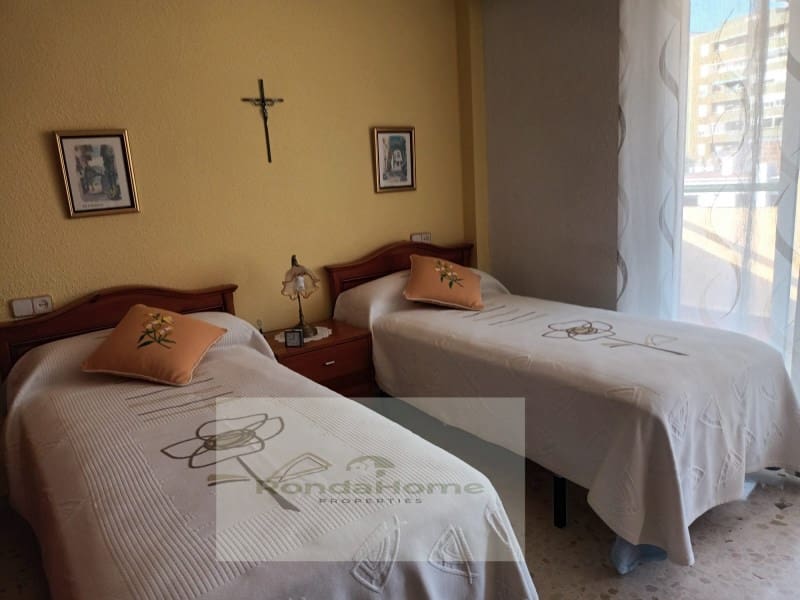 3 slaapkamer Flat te koop in Fuengirola met garage - € 405.000 (Ref: 9790971)