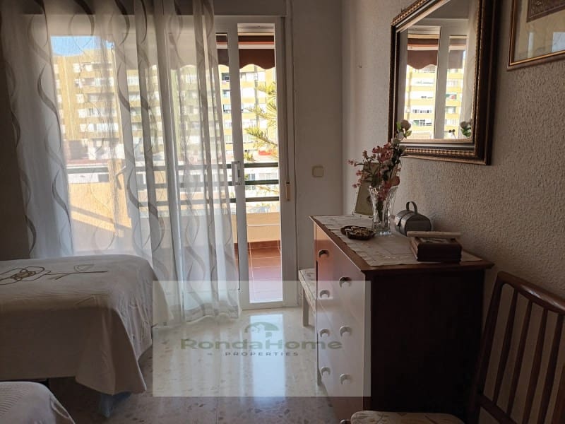 3 slaapkamer Flat te koop in Fuengirola met garage - € 405.000 (Ref: 9790971)