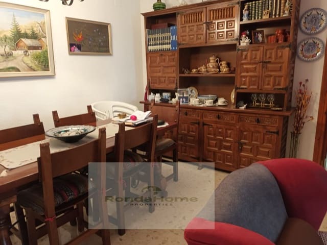 3 slaapkamer Flat te koop in Los Boliches , Fuengirola met garage - € 405.000 (Ref: 9790971)