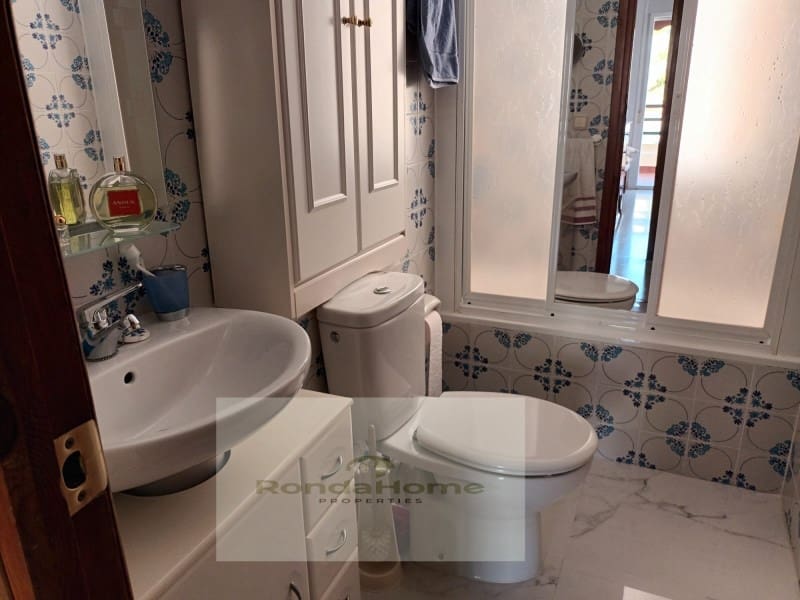 3 slaapkamer Flat te koop in Fuengirola met garage - € 405.000 (Ref: 9790971)