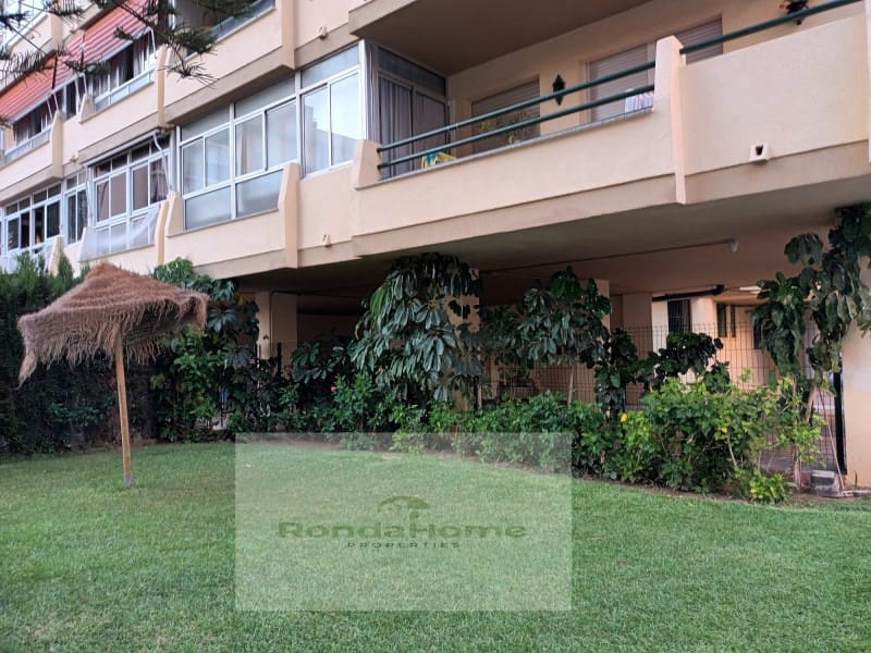 3 slaapkamer Flat te koop in Fuengirola met garage - € 405.000 (Ref: 9790971)