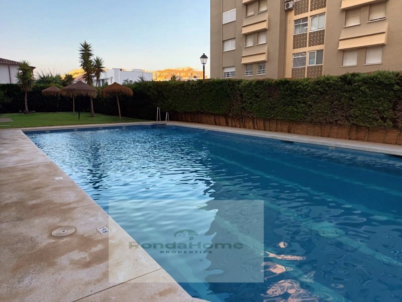 3 slaapkamer Flat te koop in Fuengirola met garage - € 405.000 (Ref: 9790971)