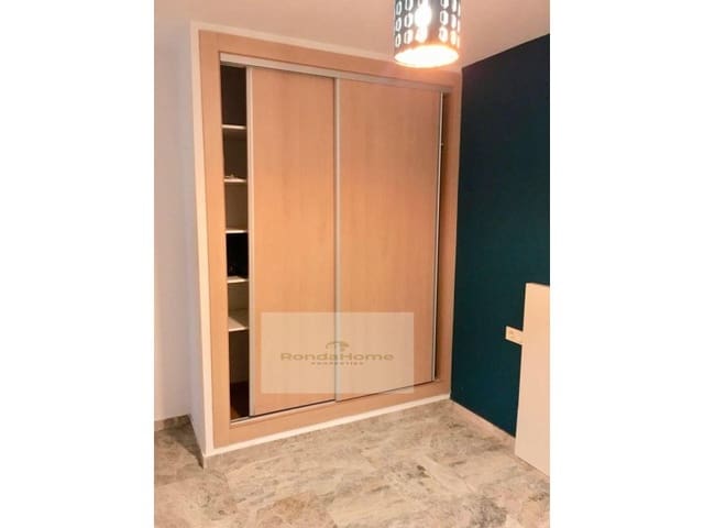 Piso de 2 habitaciones en Benalmádena pueblo, Benalmádena en venta - 300.000 € (Ref: 9801299)