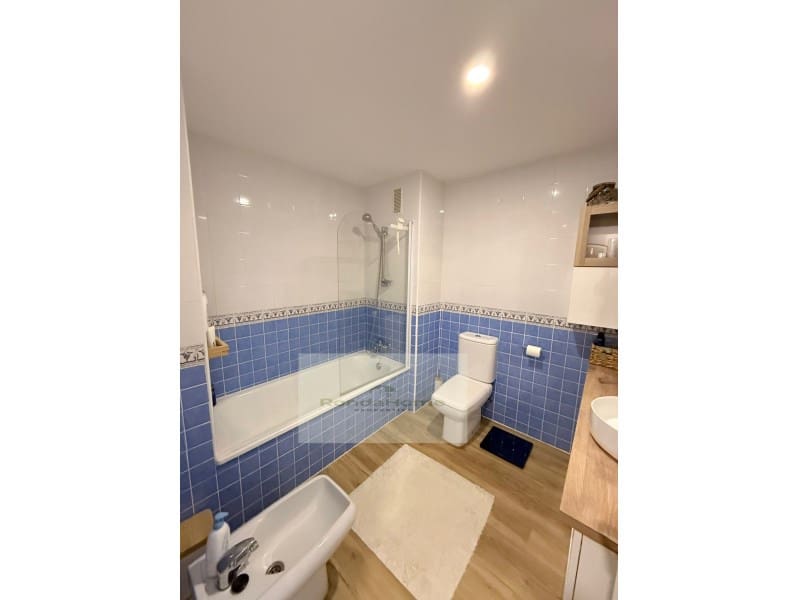 3 bedroom Flat for sale in Marbella with garage - € 420,000 (Ref: 9801300)