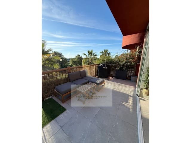 3 bedroom Flat for sale in La Reserva, Marbella with garage - € 420,000 (Ref: 9801300)