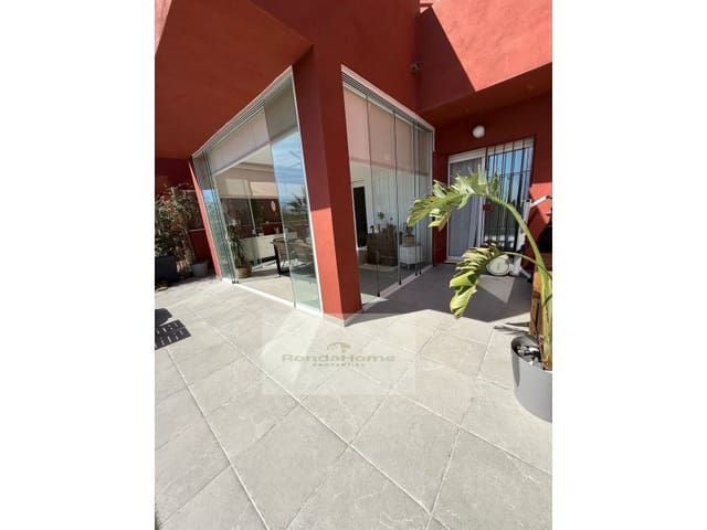 3 bedroom Flat for sale in La Reserva, Marbella with garage - € 420,000 (Ref: 9801300)