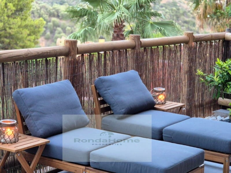 3 bedroom Flat for sale in Marbella with garage - € 420,000 (Ref: 9801300)