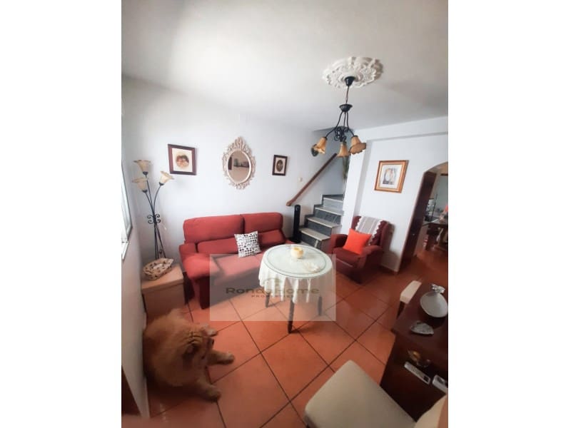 3 soveværelse Byhus til salg i Yunquera med garage - € 73.000 (Ref: 9804234)