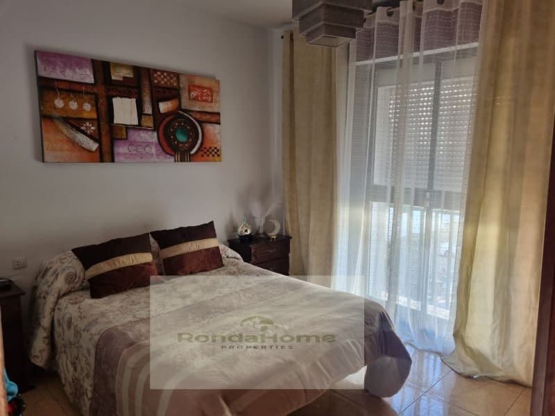3 sypialnia Mieszkanie na sprzedaż w Cortes de la Frontera - 75 000 € (Ref: 9804235)
