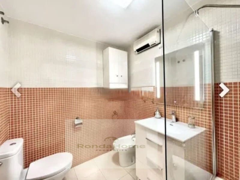 2 bedroom Flat for sale in Las Lagunas de Mijas - € 235,000 (Ref: 9804236)