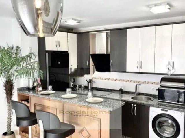 2 bedroom Flat for sale in Los Rios, Mijas - € 235,000 (Ref: 9804236)