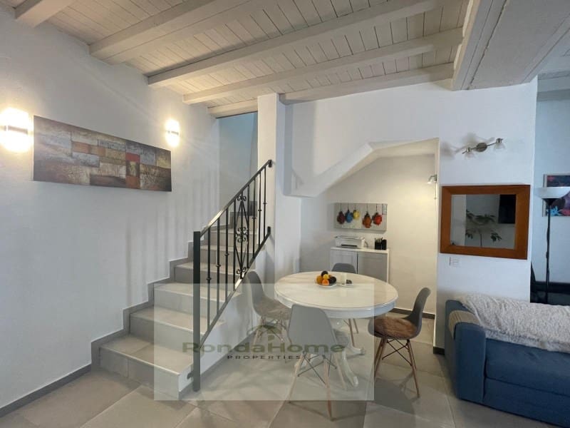 2 soverom Villa til salgs i Montejaque med svømmebasseng - € 178 000 (Ref: 9813797)