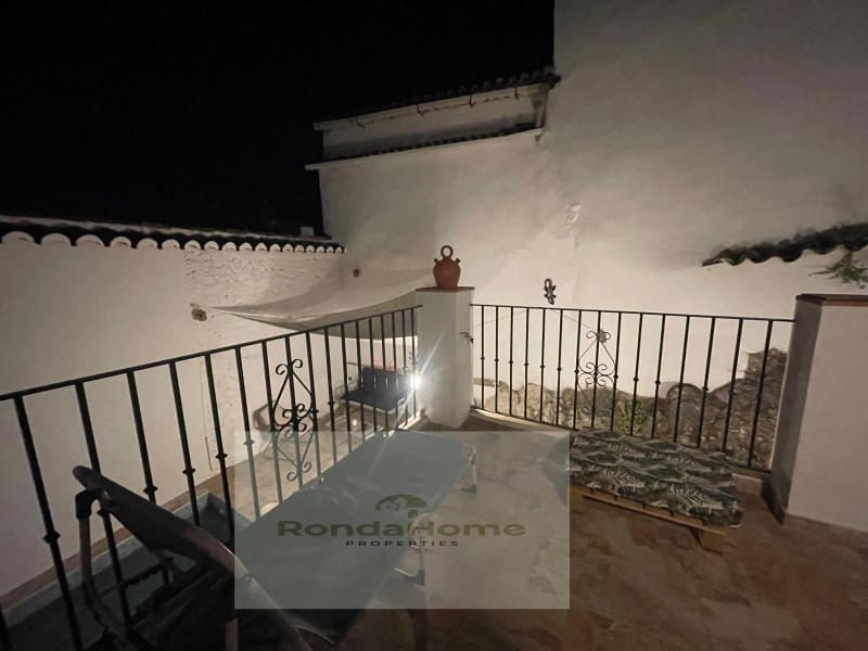 2 soverom Villa til salgs i Montejaque med svømmebasseng - € 178 000 (Ref: 9813797)