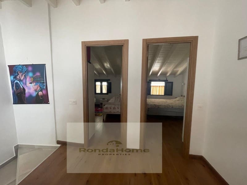 2 soverom Villa til salgs i Montejaque med svømmebasseng - € 178 000 (Ref: 9813797)