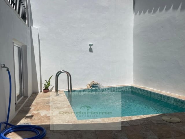 2 soverom Villa til salgs i Montejaque med svømmebasseng - € 178 000 (Ref: 9813797)
