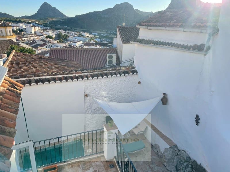 2 soverom Villa til salgs i Montejaque med svømmebasseng - € 178 000 (Ref: 9813797)