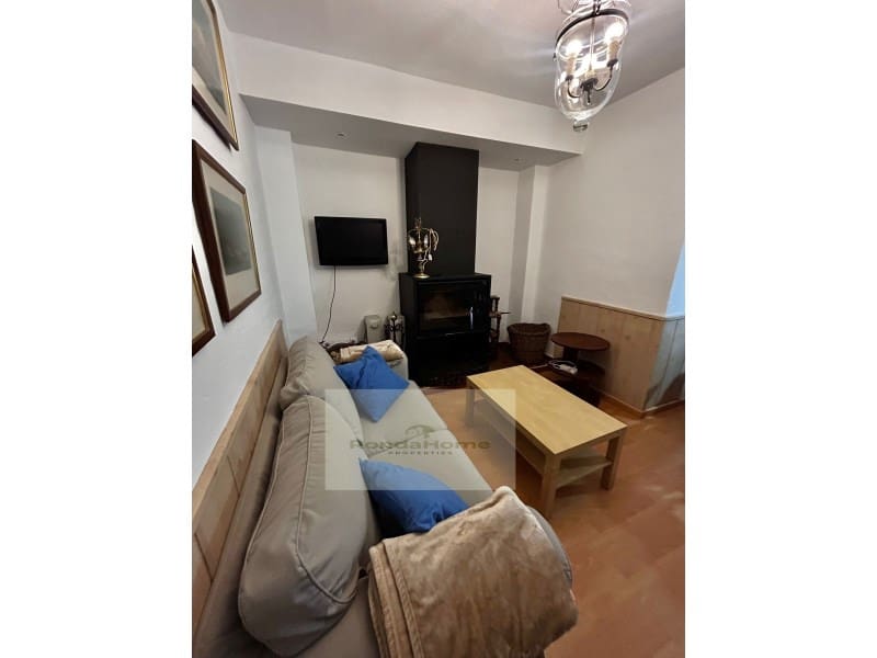 Casa de 2 habitaciones en Ronda en alquiler - 700 € (Ref: 9813798)